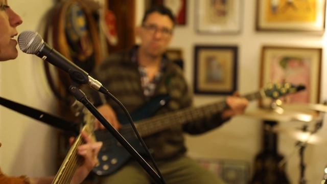 It's a Heartache - DRIVE OUT - Cover смотреть онлайн