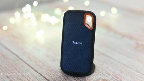 Samsung T7 Shield vs SanDisk Extreme Portable SSD V2