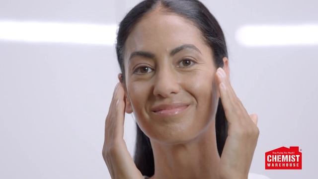 Chemist Warehouse Beauty Break L'Oréal Revitalift Filler Serum смотреть онлайн