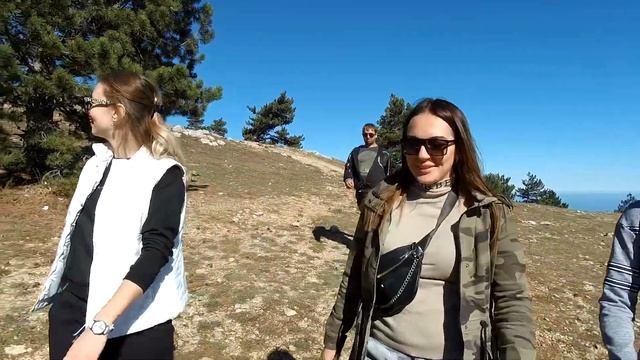 ?ПОДЬЕМ НА АЙ-ПЕТРИ ?.Канатная дорога.Теплая осень в Крыму! смотреть онлайн
