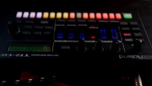 Roland TR-6S Beats Part 1