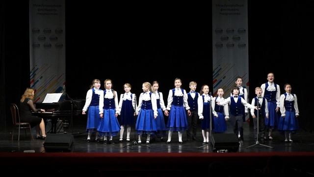 Младший хор Primavera "Если с другом вышел в путь"