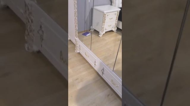 Спальня Камилла с 5 дверным шкафом Крем глянец Фараон мебель.