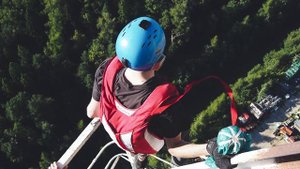 Бейсджампинг: падение с высоты