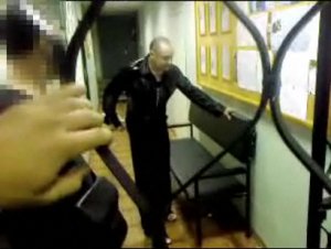 Пьяный певец Шура в аэропорту Внуково
