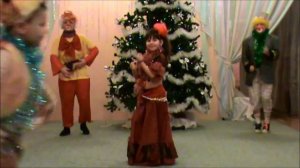 Новогодний цирк - Цыганка Маша с медведем Яшей (ст. гр.)