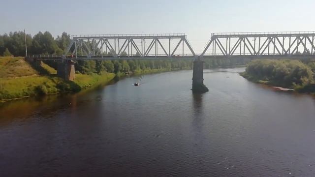 Водолазы РЖД на реке Оять смотреть онлайн