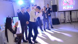 Жених отжигает! Лучший Танец Майкла Джексона на свадьбе!