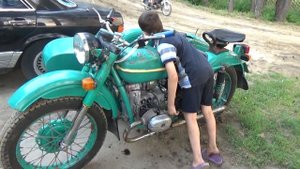 Замена масла на мотоцикле "Урал"