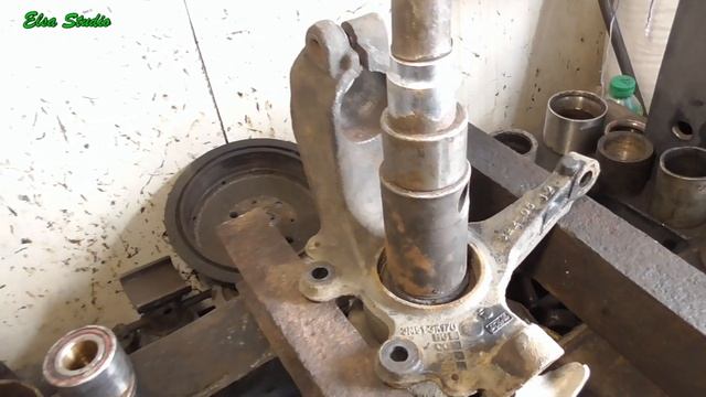 Замена передней ступицы Ford Focus C-Max смотреть онлайн