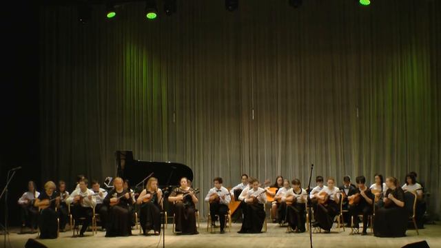 А. Шалов «Фантазия на темы из к/ф «Два бойца» ансамбль домристов «Экспромт» смотреть онлайн