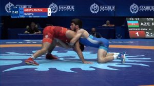 1/16 FS - 57 kg: M. AMIRASLANOV (AZE) v. Z. UGUEV (RUS)