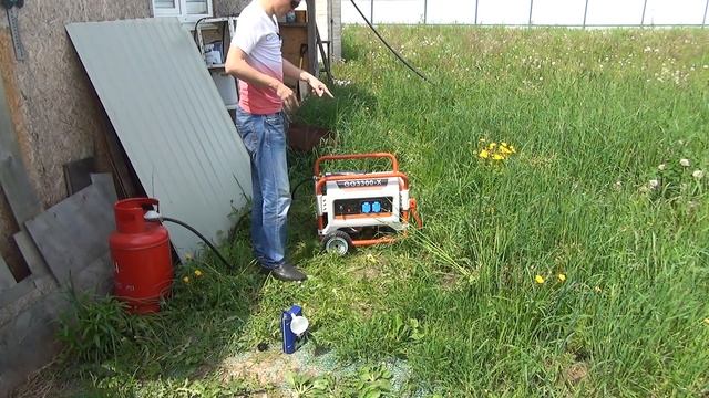 Распаковка и обзор газового генератора REG GG3300-X смотреть онлайн