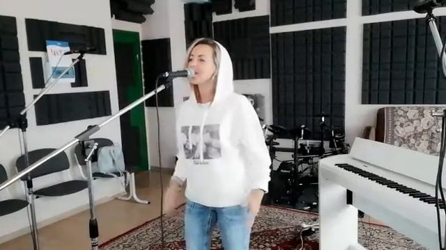 Чужая! Ольга Север! стихи Ирины Мишиной,музыка Марии Богомоловой,аранжировка Андрей Быданов смотреть онлайн