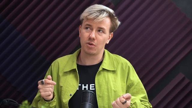 Как выучить английский с ChatGPT, кино и книгами