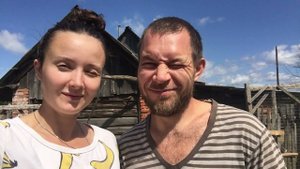 Выпустили коз на пастбище. Полечили жеребенка и пошли на речку