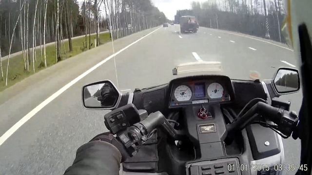 GL 1500 SE 98. ДВИЖЕНИЕ ЗА ГОРОДОМ.