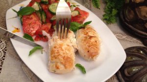 Куриные рулетики с творожным сыром и зеленью