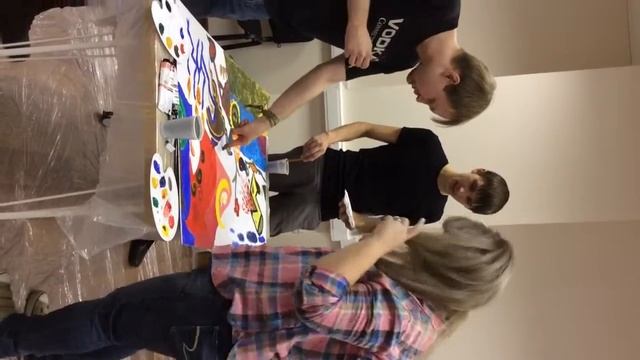 Рисование картины с IT компанией смотреть онлайн