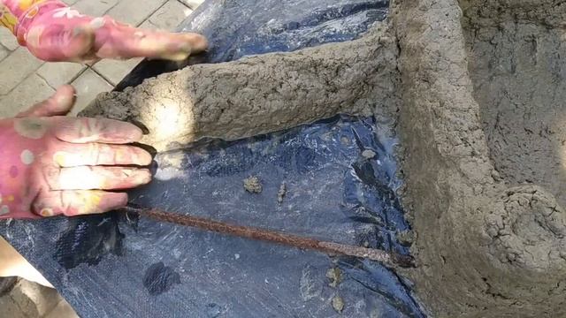 Тачка-клумба из пластикового ящика и цемента | Делаем своими руками | DIY cement craft