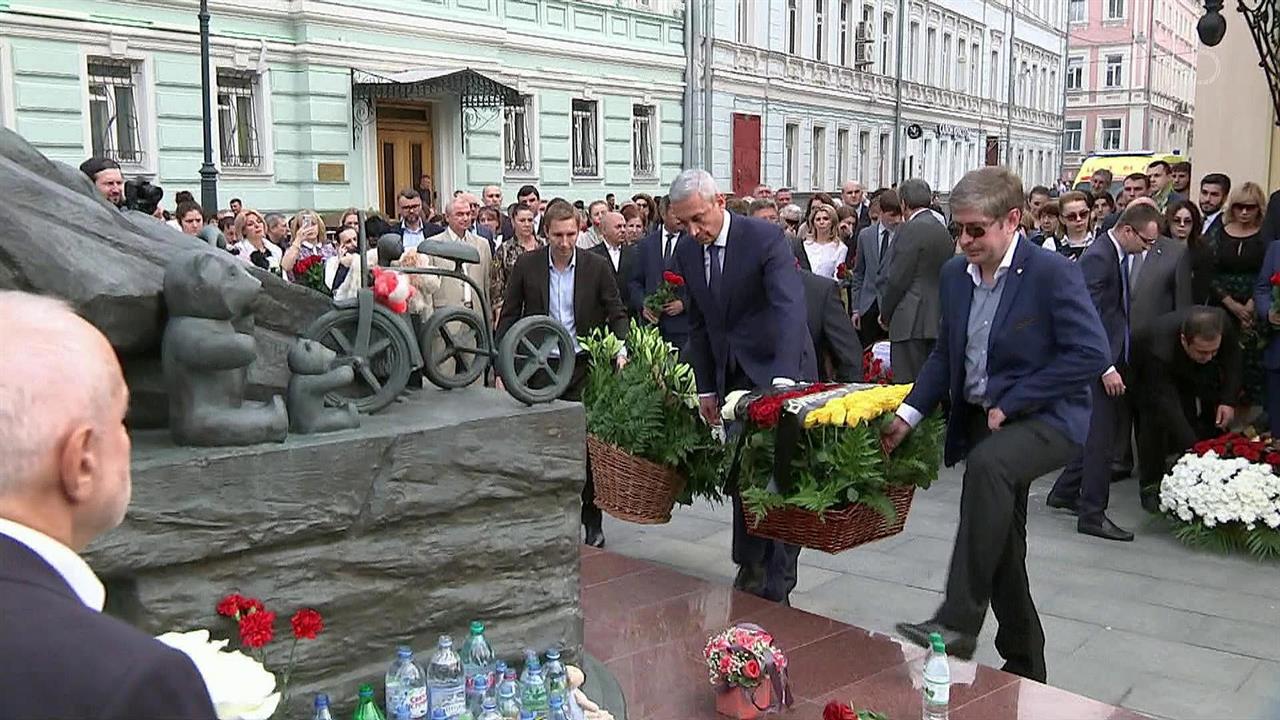 Во многих российских городах почтили память жертв трагедии в Беслане