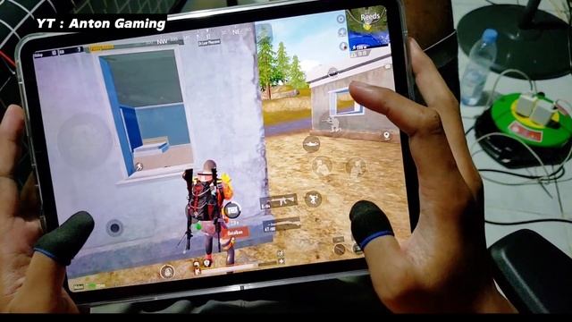 OMG Solo rank vs Camper ?❤Game play?? Ipad Pro m2 11 inch PUBG Sensitivity смотреть онлайн