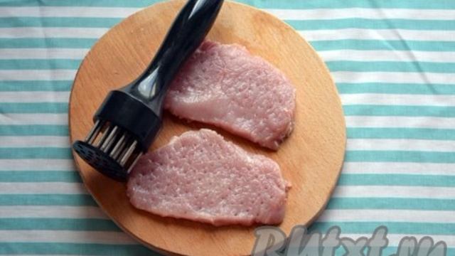 Сочные отбивные из свинины на сковороде