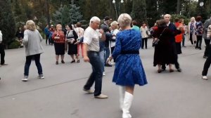 А кому какое дело, что на сердце у меня?!!!??Танцы в парке Горького!!!??Харьков 2021