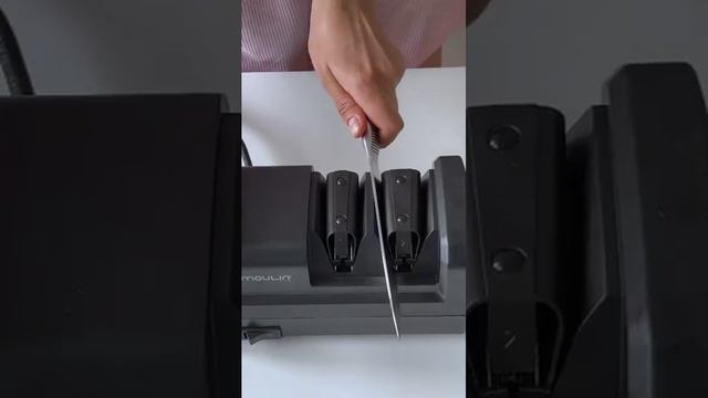 Ножеточка Moulin Villa смотреть онлайн