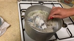 ПОДСОЛНЕЧНОЕ МАСЛО УДАЛЯЕТ ПЯТНА?  КАК ИЗБАВИТЬСЯ ОТ ПЯТЕН НА ПОЛОТЕНЦЕ /  СОВЕТЫ БЫВАЛЫХ