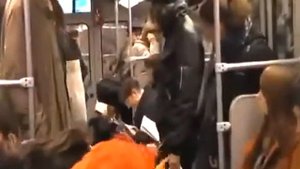 Заразительный смех в метро!!!ржач!!!!!