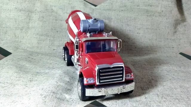 Детям про машинки. Бетономешалка смотреть онлайн