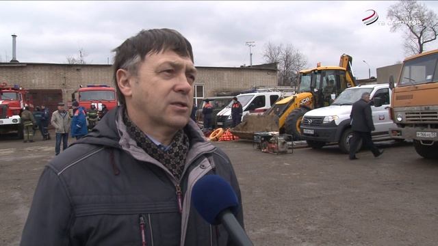 В Серпухове прошёл смотр техники смотреть онлайн