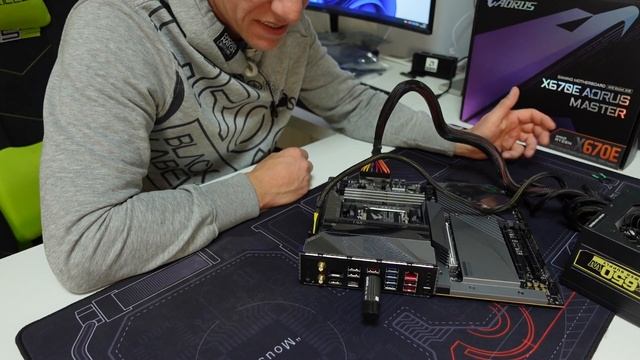 Gigabyte X670E AORUS MASTER - Wuchtbrumme mit fast 3KG смотреть онлайн
