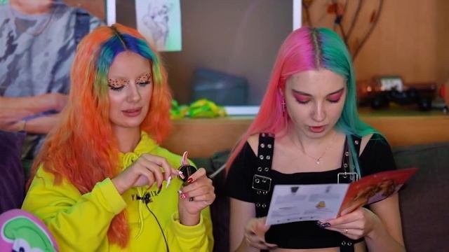 Бьюти Бокс от САШИ АЙС и СОФЫ КУПЕР / РАСПАКОВКА с ДАШЕЙ ГРАФ смотреть онлайн