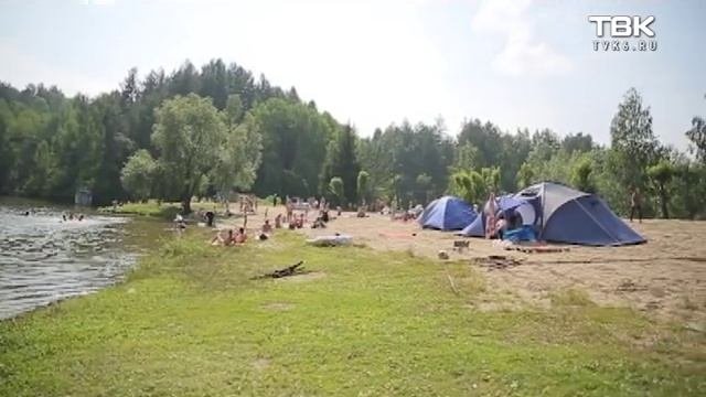 Небольшое путешествие: голубое озеро в поселке Подгорный