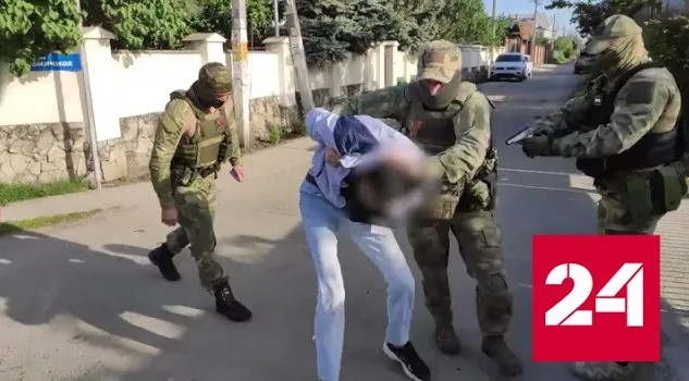 Кадры задержания предполагаемого диверсанта на Кубани попали на видео - Россия 24 