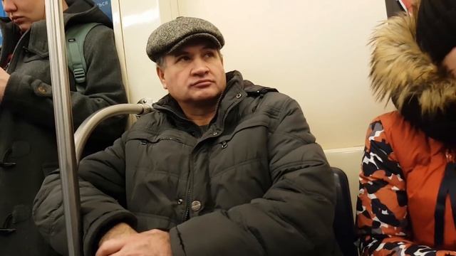 ПРАНК: Фитоняшка в метро