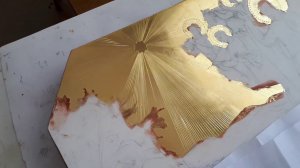 Лучики на золоте.Фрагмент Золочения