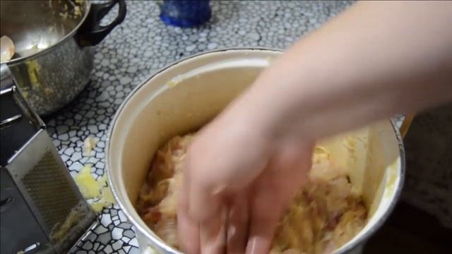 Простой способ приготовления котлет из мяса кролика.
