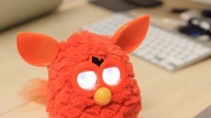 Furby 2012   супер позитивный питомец Обзор