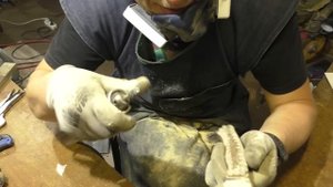 Битый камень на рукоять подробно.