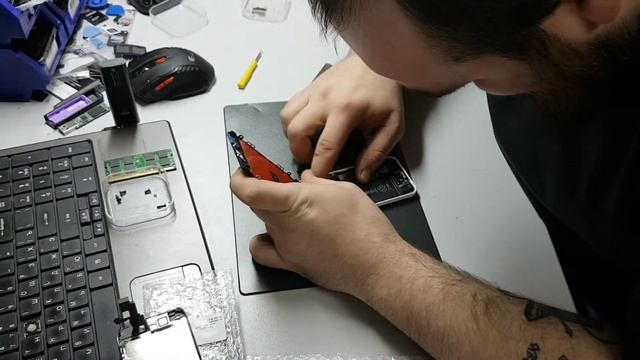 Ремонт iPhone 5c- замена дисплейного модуля смотреть онлайн