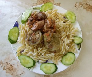 Мясо с кабачками в мультиварке