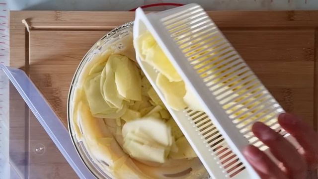 EL POSTRE MÁS RICO Y FÁCIL, EN 5 MINUTOS, CON 5 MANZANAS y 3 HUEVOS| 🍎PASTEL DE MANZANA🍏🤤 смотреть онлайн