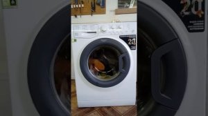 Стиральная машина Hotpoint Ariston VMSL 5081