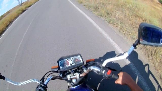 ДВА ПРИДУРКА НА ТРИЦИКЛЕ смотреть онлайн