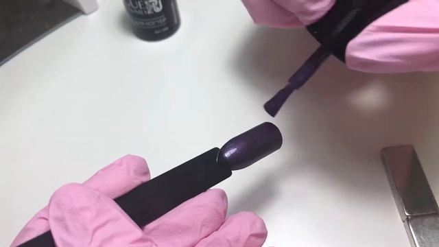 Как наносить гель-лак «Кошачий глаз»
