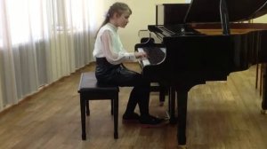1.И.С.Бах. Маленькая прелюдия, 10 менуэт -трио соль минор  2.В. Купревич "В пещерах Гарца"