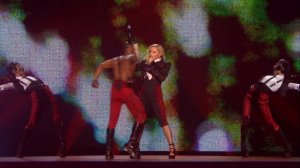 Madonna - Living For Love (Live @ Brit Awards 2015) (ITVHD-1080i-DD2.0)